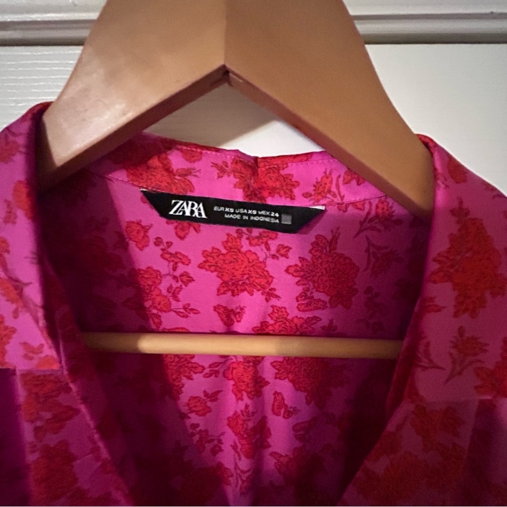 Zara Pink and Red Floral Blouse - Picture 2 of 4